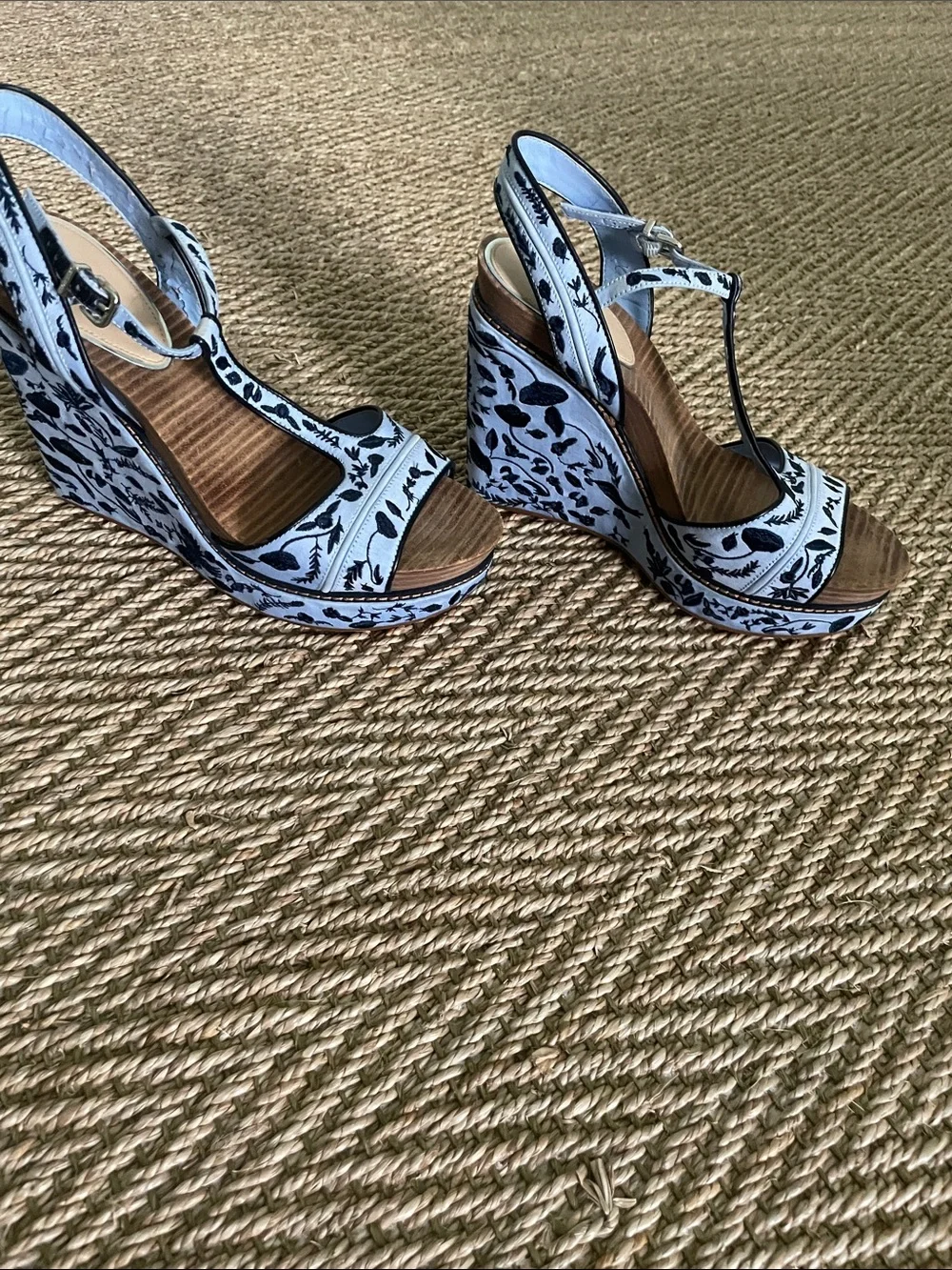 Gianni Bini Women’s Blue and Black Patterned Slingback Sandals